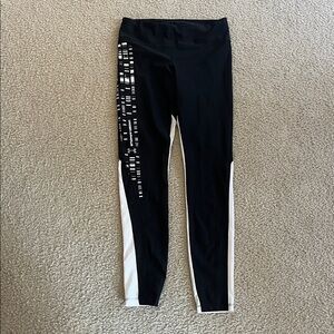 Under Armour compression heat gear leggings size Medium